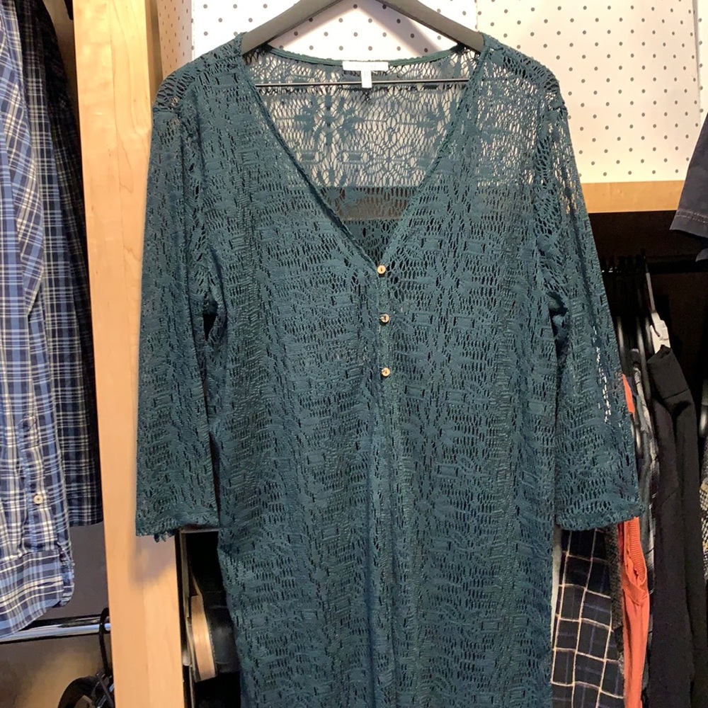 Sage green lace kimono with button closure.